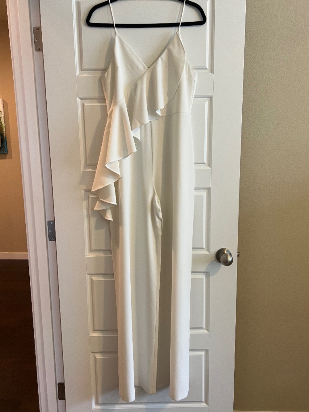 Alice & Olivia White Keeva Diagonal Ruffle Jumpsuit Size 8